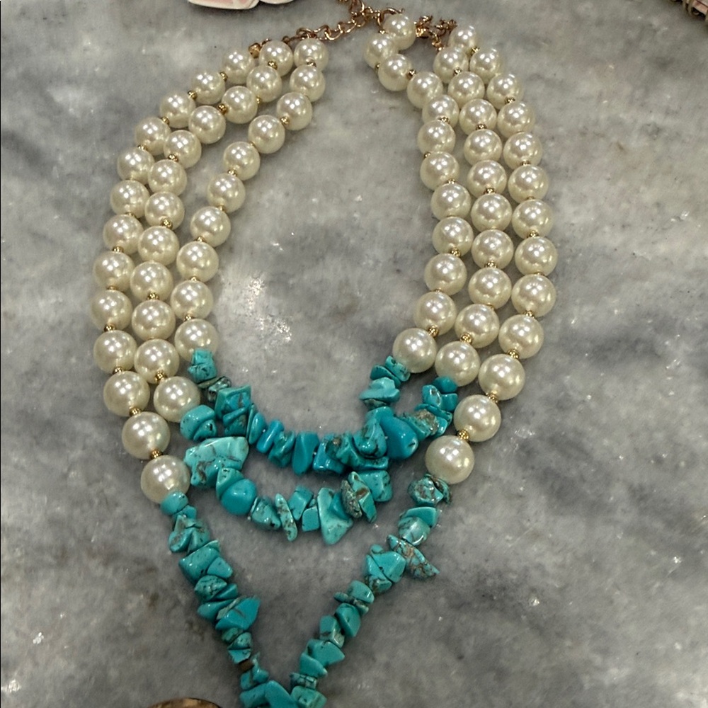Pearl and Turquoise Multi-Strand Necklace with Gold Heart Pendant, New. - Picture 4 of 4